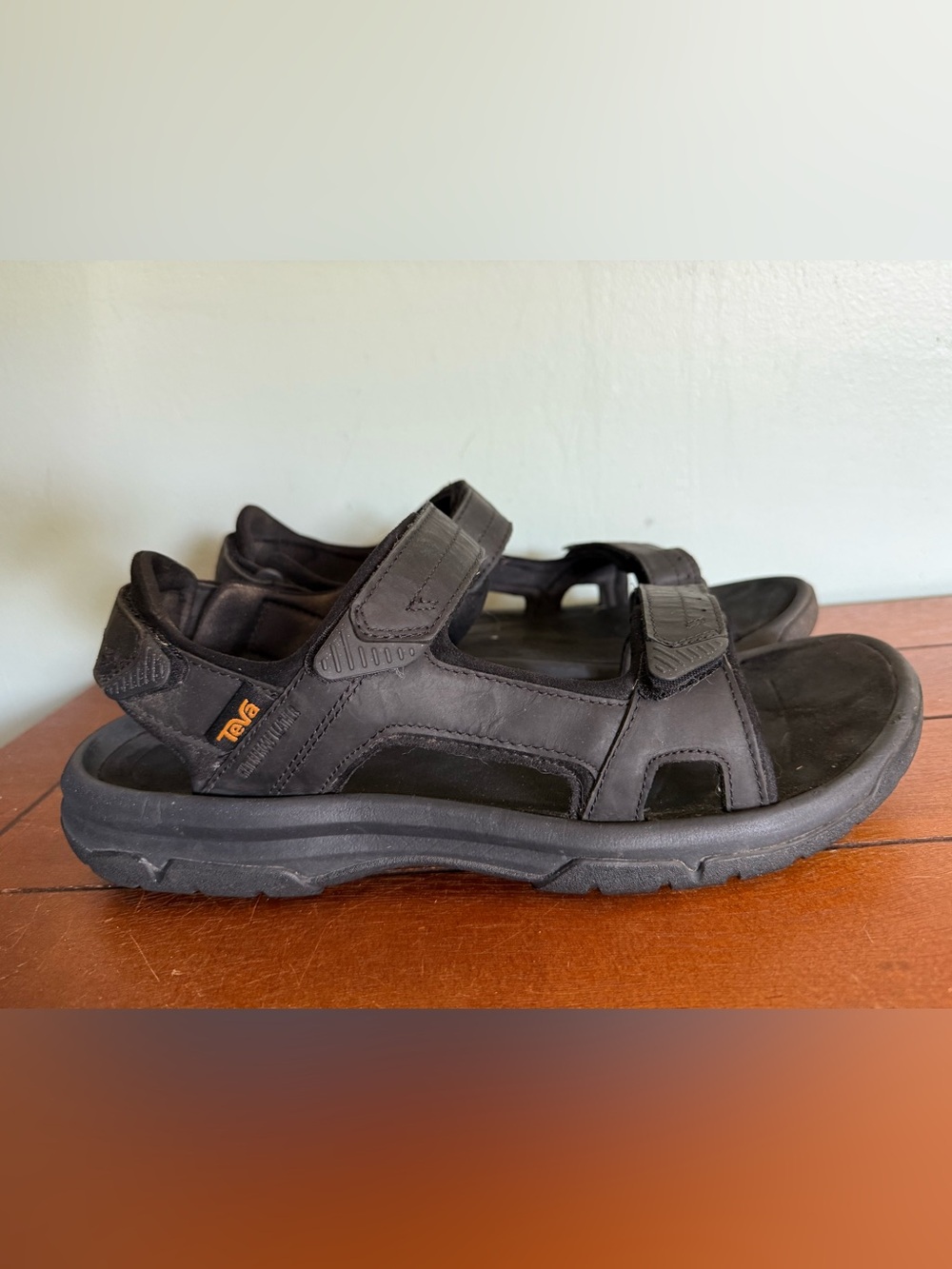Teva Mens Black Waterproof Leather Langdon Hook & Loop Sandals Size 13